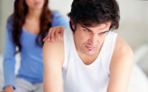 violação da função erétil em um homem com prostatite